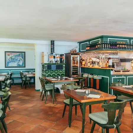 Belvedere Hotel-restaurant Hotel *